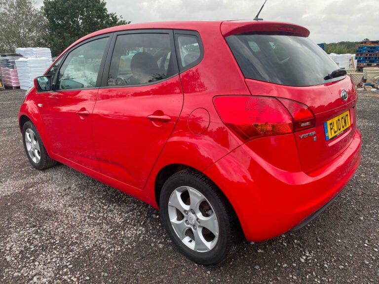 Kia Venga 1.4 2010MY 3